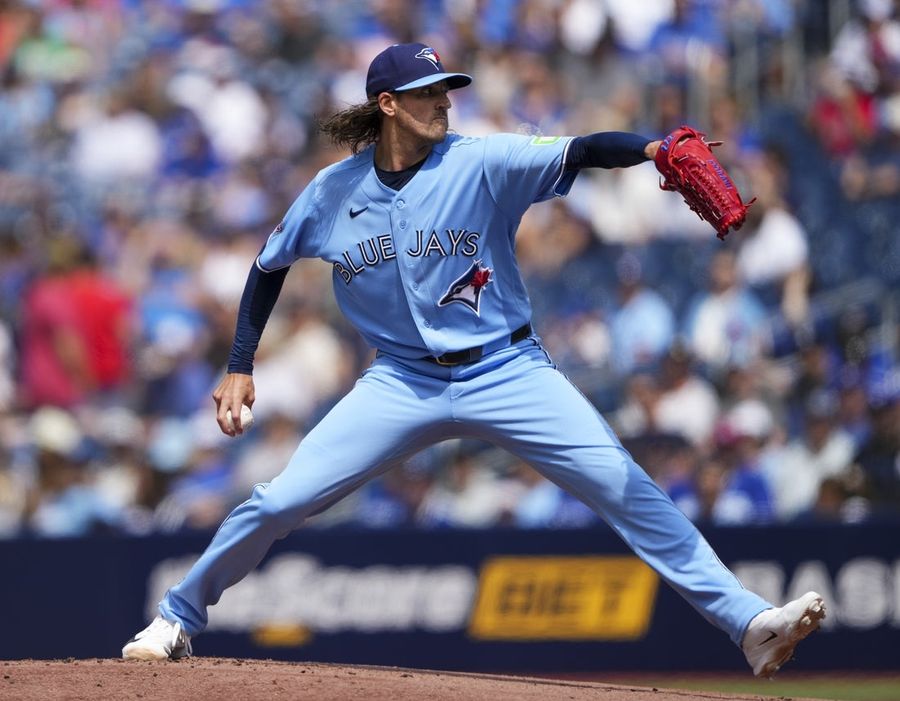 Trade target Kevin Gausman pitches Jays past Cardinals
