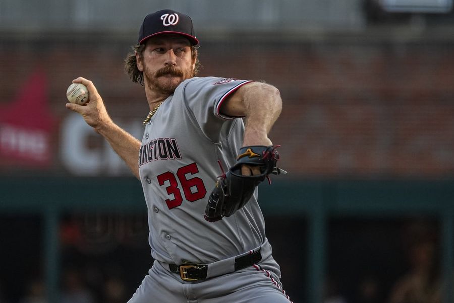 Com o versátil Miles Mikolas em campo, os Nationals buscam um empate contra os Phillies.