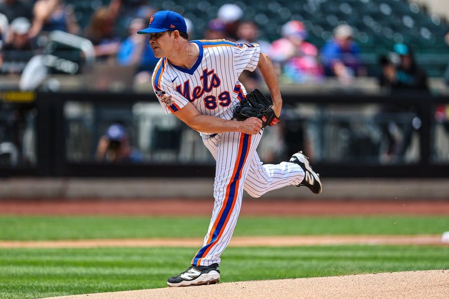 Mets play role of spoiler against fading Pirates  