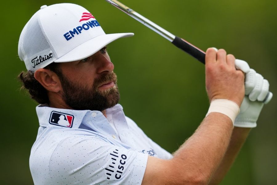Golf Glance: Final push for FedExCup Playoffs; LIV back at Trump's course