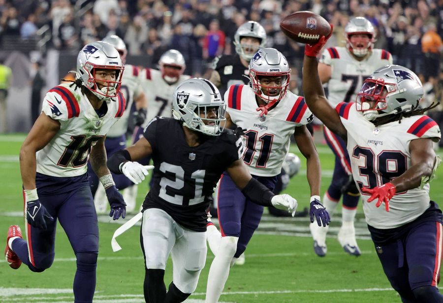 Is this the dumbest play in NFL history?