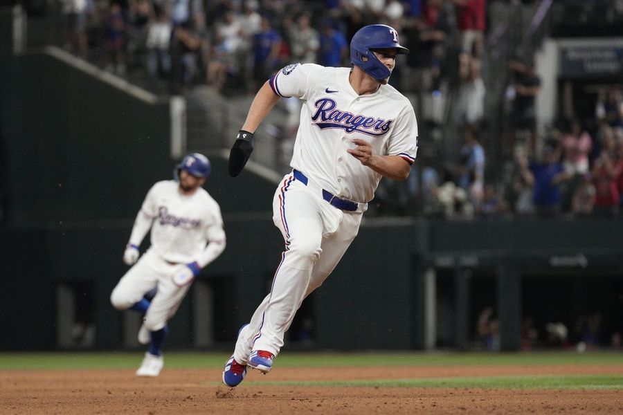Streaking Rangers ride 'aircraft carriers' into series finale vs. Orioles  