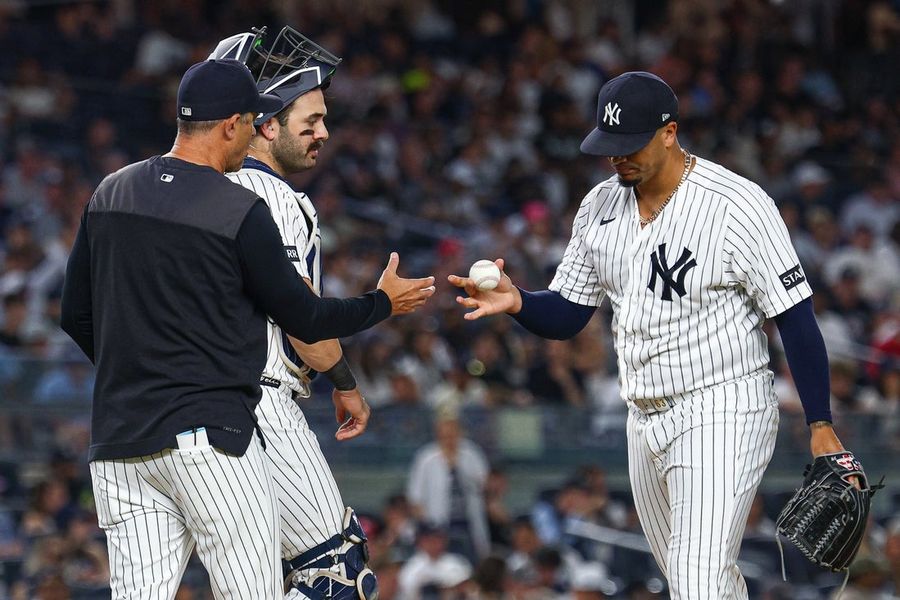 Yankees place struggling RHP Fernando Cruz (elbow) on IL