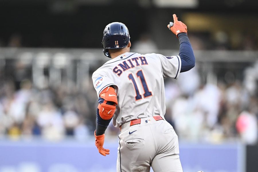 Cam Smith's 2 home runs push Astros past Padres