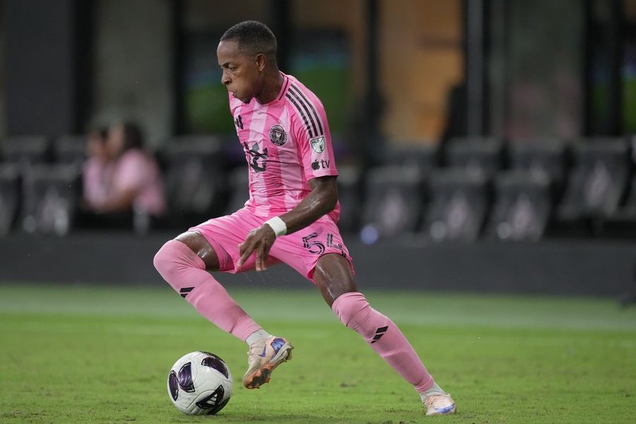 Inter Miami contrata Delinois do atacante haitiano Lovend