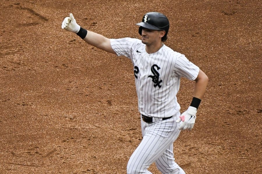 Colson Montgomery's 3-run blast powers White Sox past Guardians