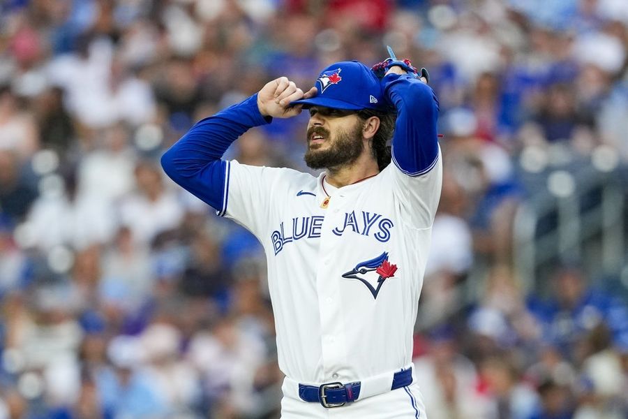 Jays' Dylan Cease bids to bolster playoff chances, resume in finale vs. Yankees