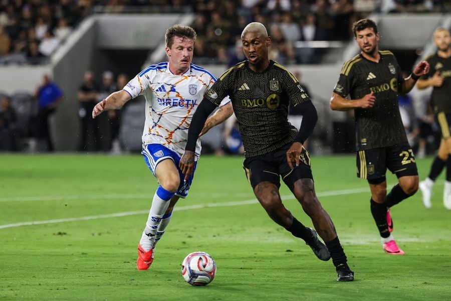 Anders Dreyer's late PK lifts San Diego past LAFC