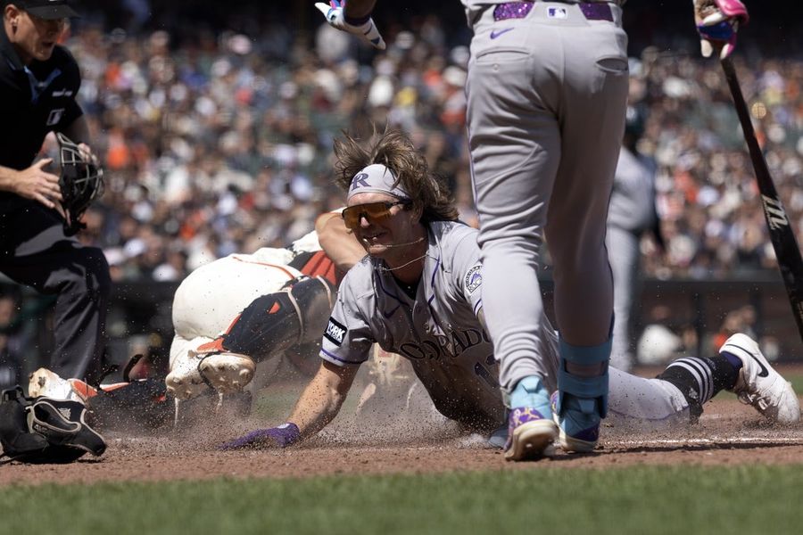 Rockies scores 7 unanswered runs to rally past Giants