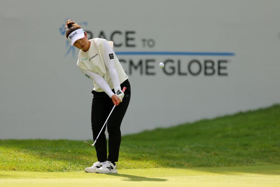 Miyu Yamashita cards 8-under 62 and leads by 1 in Edmonton