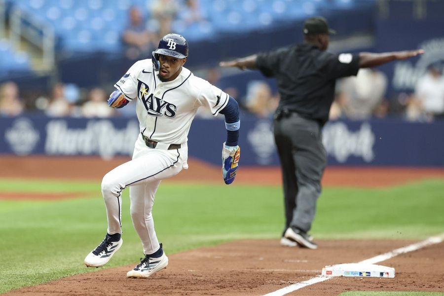 Blue Jays notch series win over Rays with homers, Shane Bieber's gem