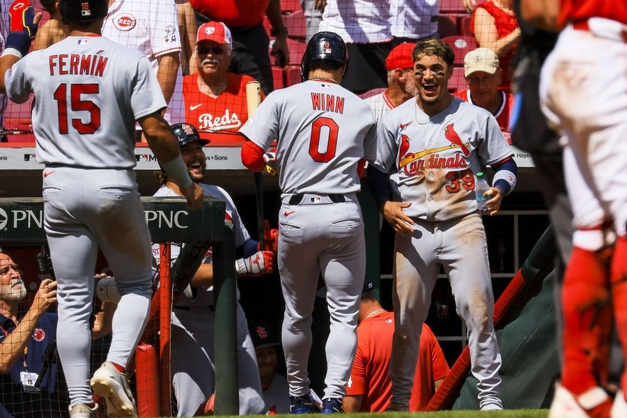 Cardinals, buoyed by stunning victory, open series at Philadelphia