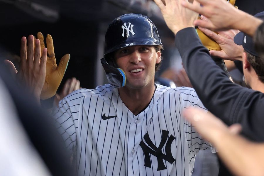 Spencer Jones e os Yankees buscam manter a boa fase contra os Jays.