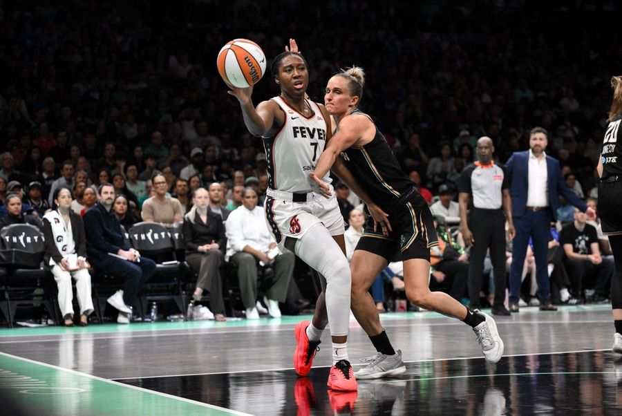 A estrela do Fever, F Aliyah Boston (lesão na perna), está fora do jogo contra o Sky.