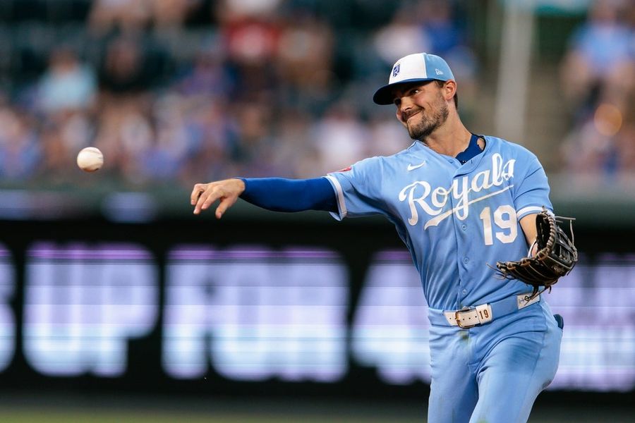 Royals put 2B Michael Massey on 7-day concussion list