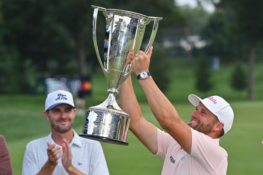 Root for him or not, Wyndham Clark ups his game for Tour Championship
