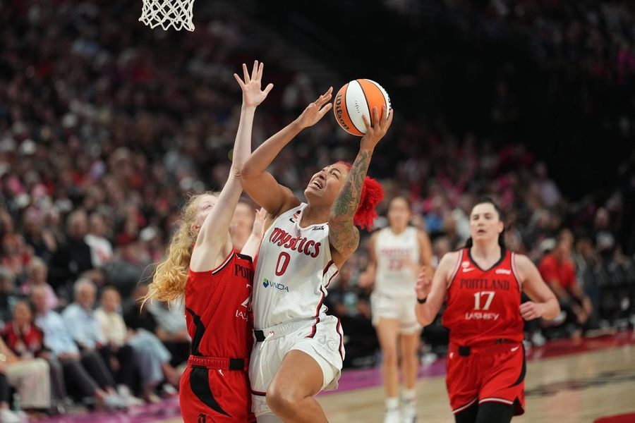 Shakira Austin marca 31 pontos e o Mystics garante vaga nos playoffs ao vencer o Fire.