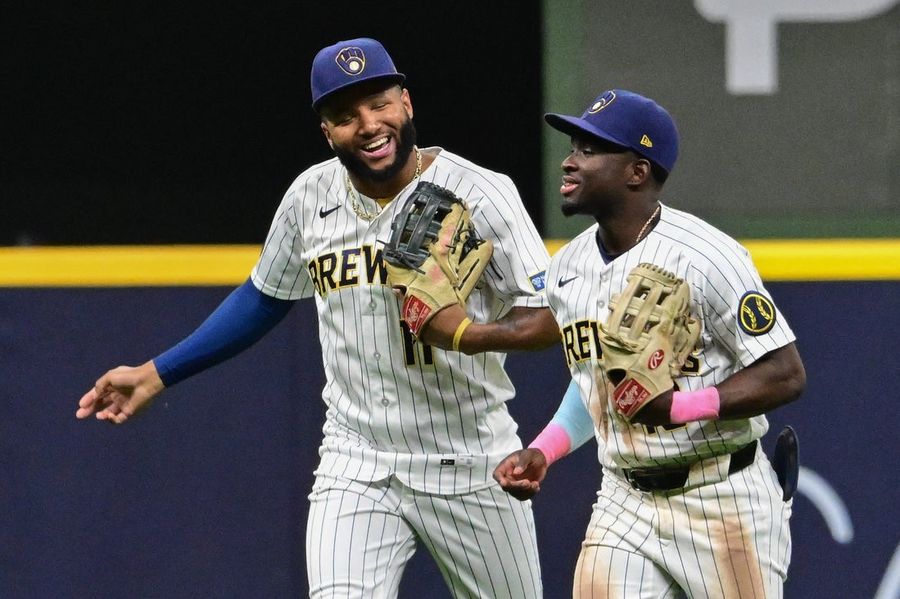 Jackson Chourio, Brewers aim for sweep of Rangers
