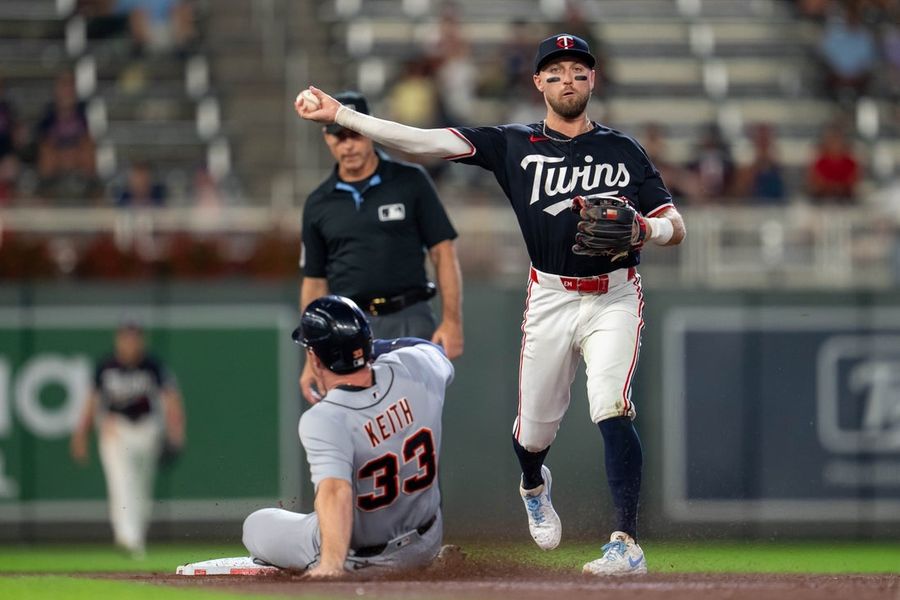Ryan Jeffers acerta dois home runs e os Twins massacram os Tigers.