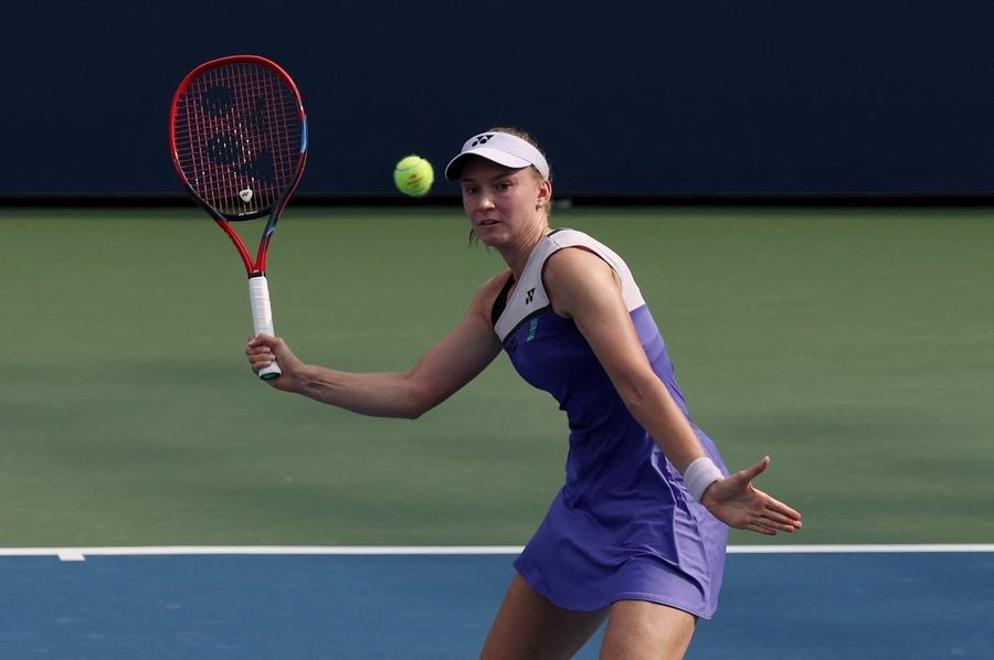 Elena Rybakina shrugs off foot injury, rain delay in U.S. Open win