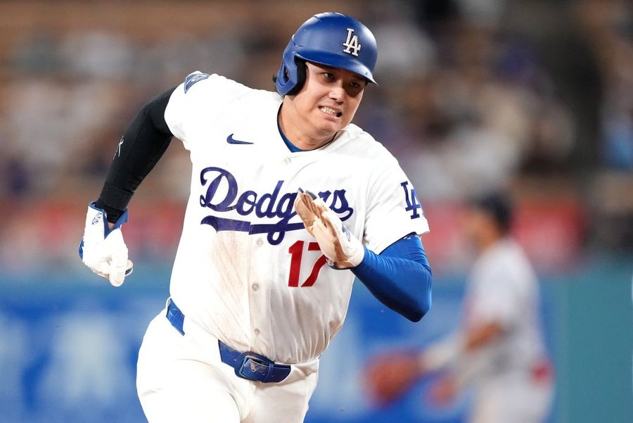 Health of Shohei Ohtani a concern as Dodgers, Cardinals wrap up series