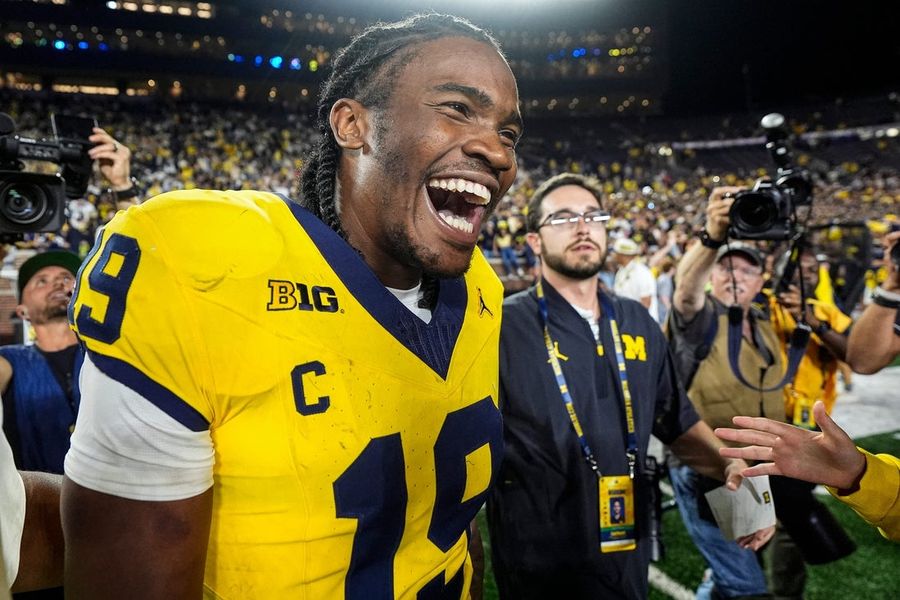 Top 25 roundup: No. 16 Michigan stuns Western Michigan on Hail Mary