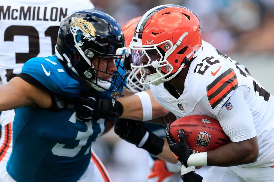 Browns activate RB Dylan Sampson from IR