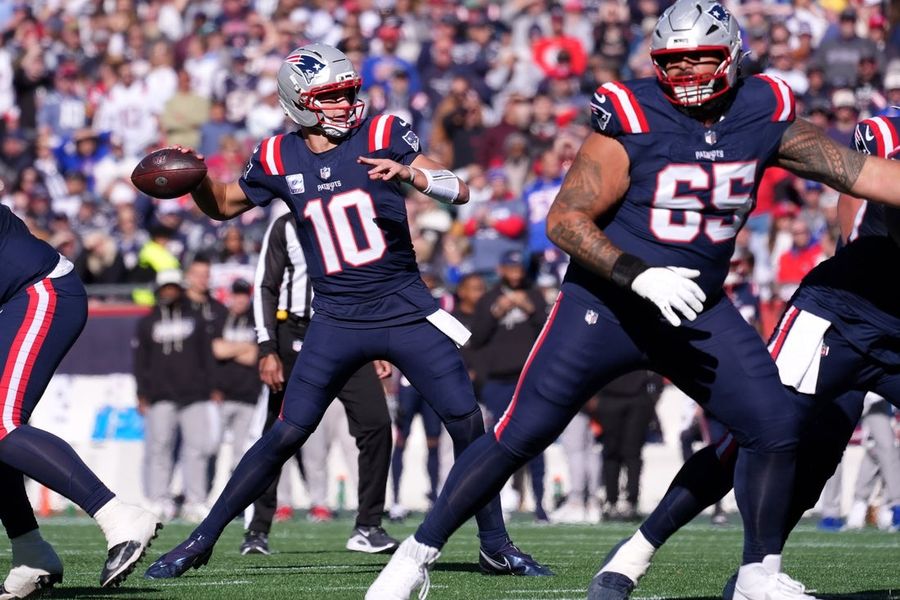 Los Patriots se enfrentan a los Bears con una línea ofensiva improvisada en una semana corta.