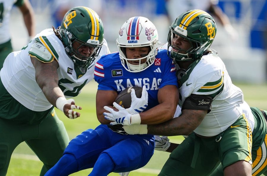 Isaiah Marshall helps Kansas halt 14-game slide vs. Baylor