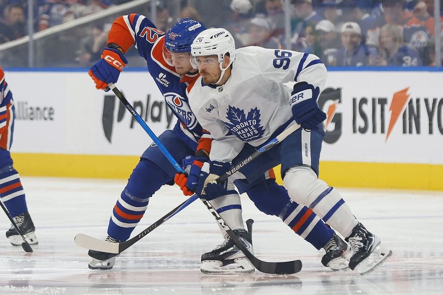 Four-goal third propels surging Maple Leafs past Oilers
