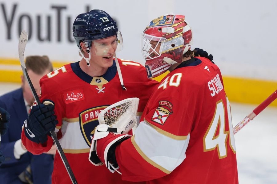 Anton Lundell records first hat trick as Panthers rout Jets again