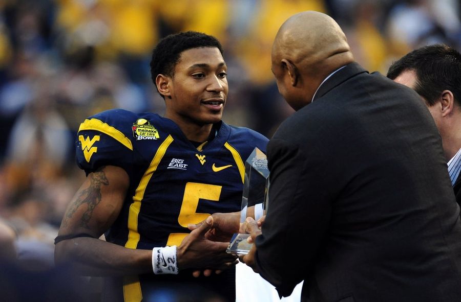 Pat White's No. 5 jersey retired by West Virginia
