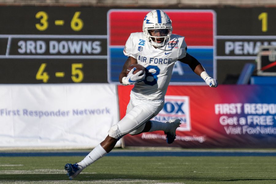 6 FBS teams are favored to win all of their regular season games — and one is not like the others