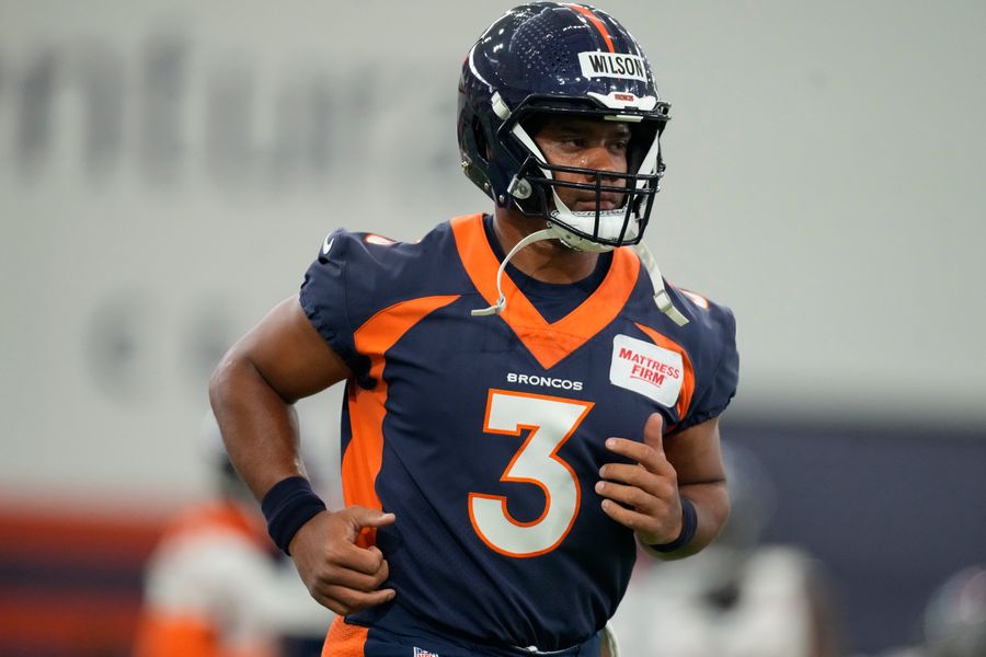 Gifting Broncos fans with tickets is a good way for Russell Wilson to get back on the city’s good side