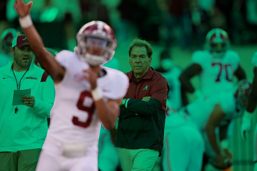 Somehow the 'BuT-tHe-AmATeUR-MoDeL!' NCAA survived the beginning of NIL