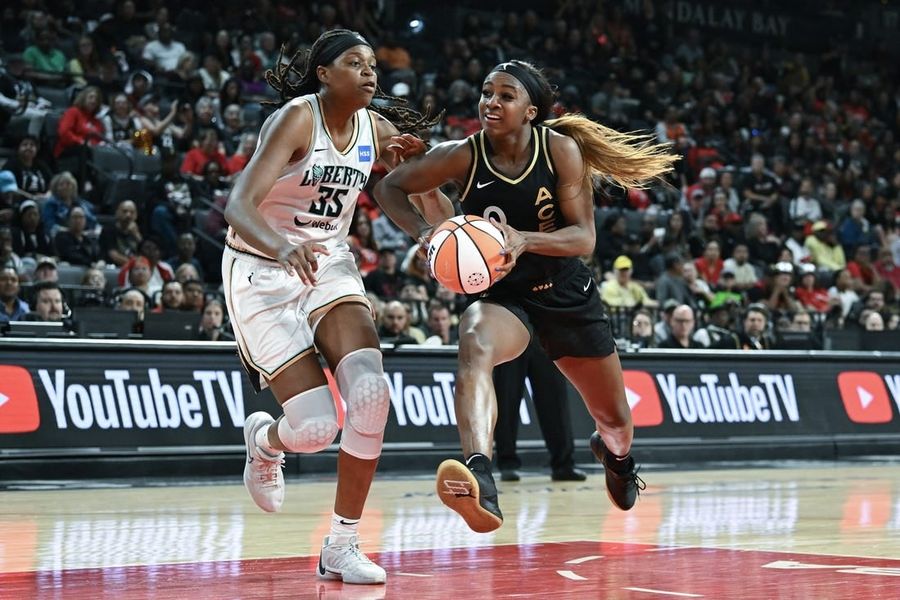 Aces sign All-Star G Jackie Young to contact extension through 2025