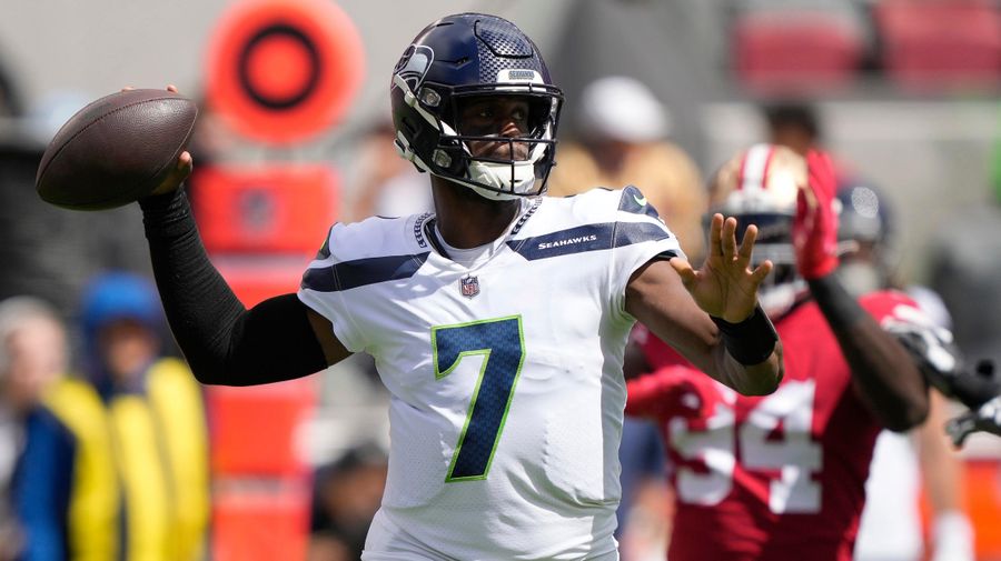 TNF: The Seahawks are in the playoff hunt, who woulda thunk it?