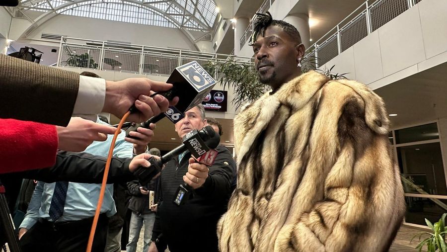 Has Antonio Brown already turned the Albany Empire into a burning landfill? [Updated]