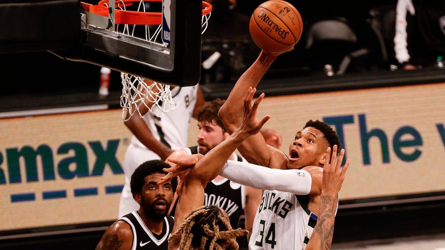 Draymond Green was right, Budenholzer should make adjustments for Giannis