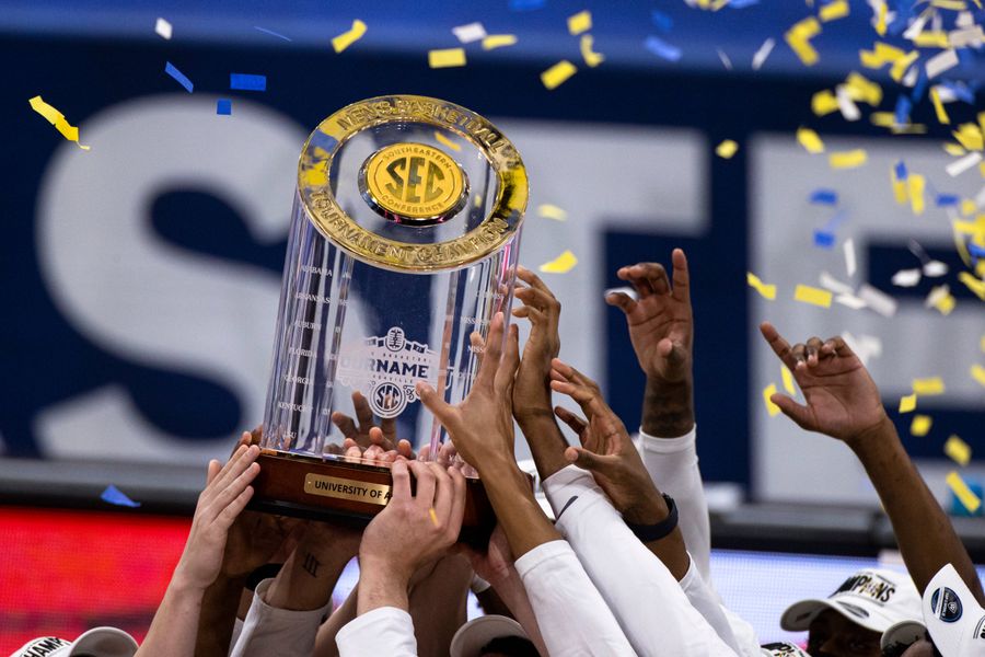 Ranking all 8 SEC quarterfinal teams by how annoying their fan bases are
