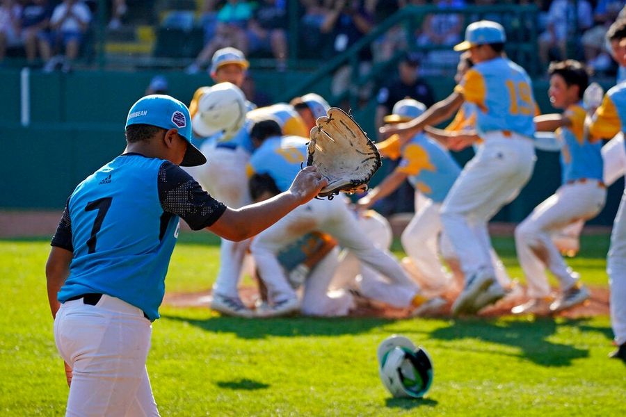 It doesn’t get any more pathetic than watching the LLWS