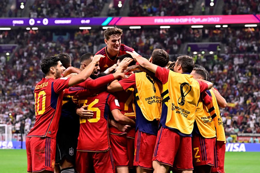 Lotta goals in the desert - World Cup Daily Diary: Day 8