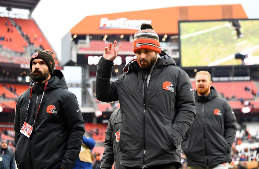 What the hell is going on with Baker Mayfield?