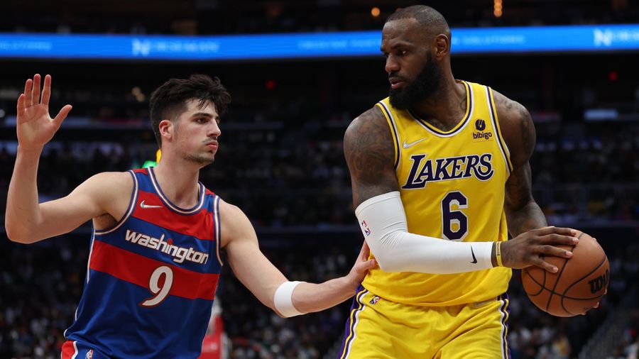 LeBron is gunning for the scoring title because the Lakers are irrelevant