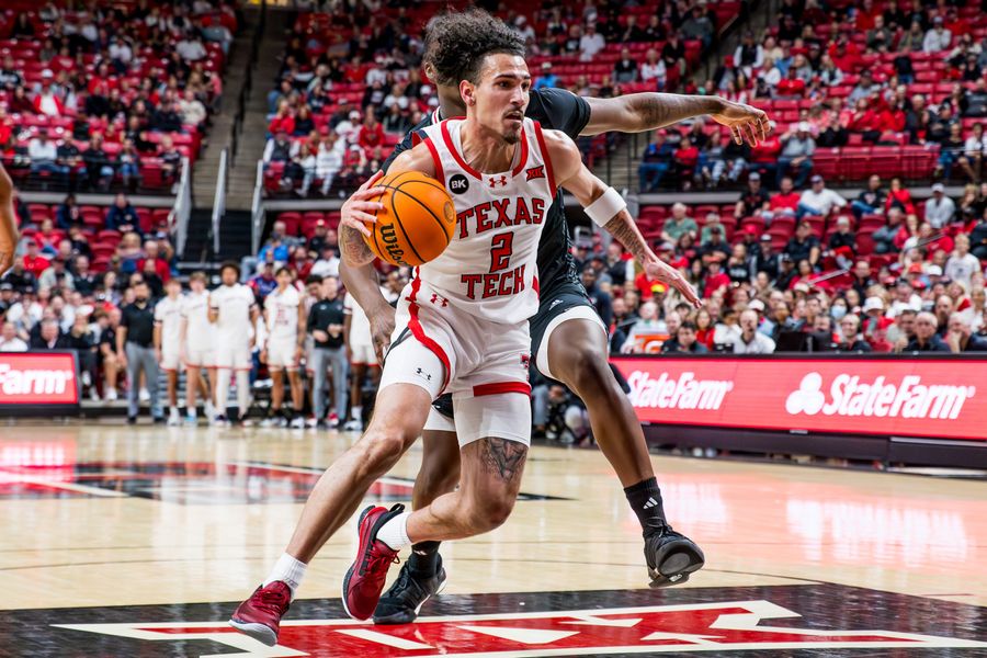 Texas Tech guard accused of sexually assaulting minor: lawsuit