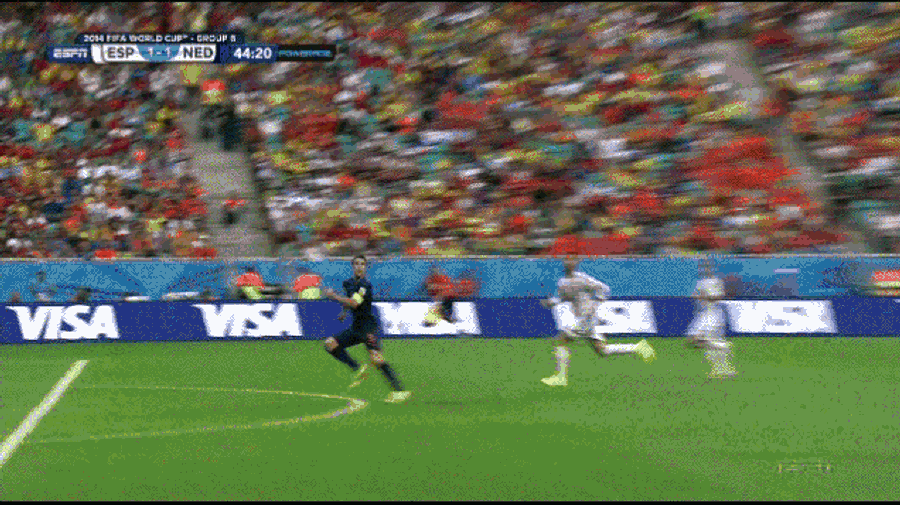 Robin van Persie&#39;s Header Looks Even More Amazing From Another Angle