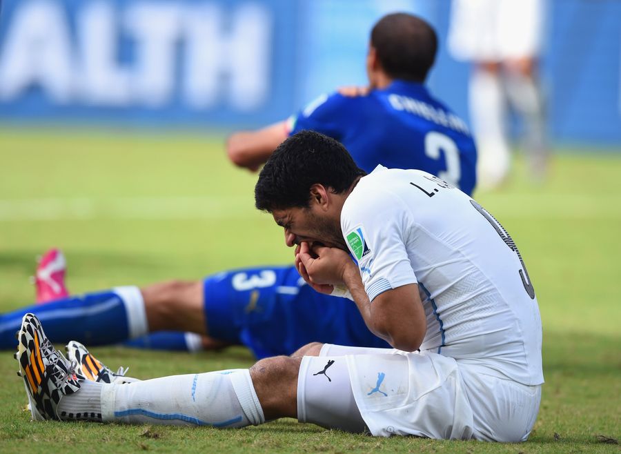 Buenos Aires Man Abused By Twitter Because Luis Suárez Bit Someone