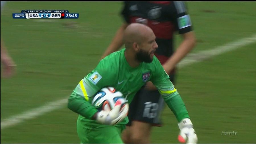 Tim Howard Has Excellent First Half; Here Are All His Saves
