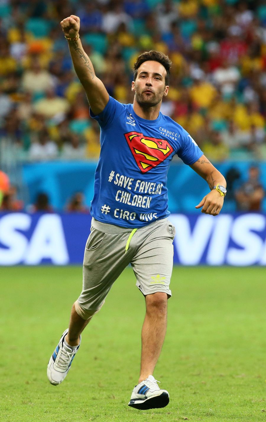 Here&#39;s The Idiot On The Field During USA-Belgium