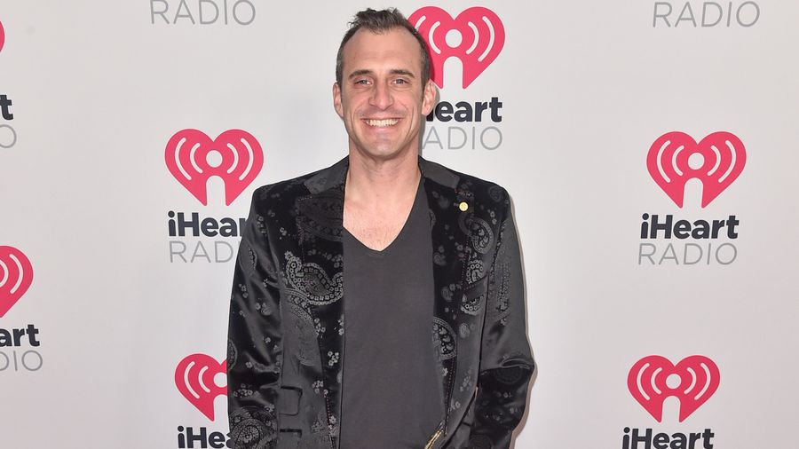 Doug Gottlieb has to grovel like the chode he is